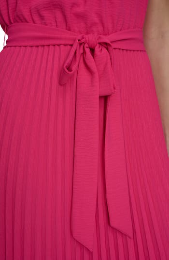 Aerowash Flutter Sleeve Pleated Dress