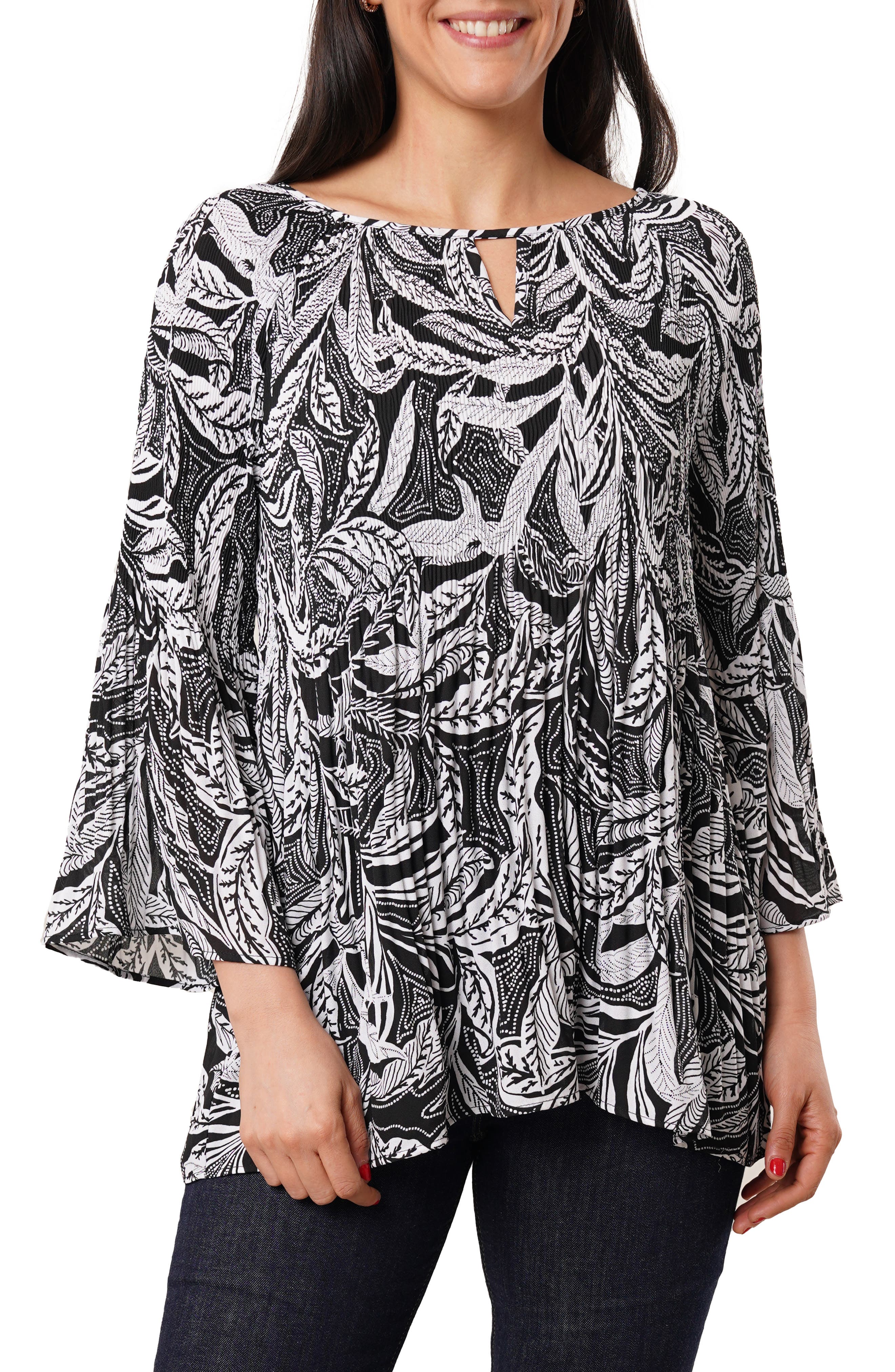 SUNNY LEIGH Pleated Keyhole Top