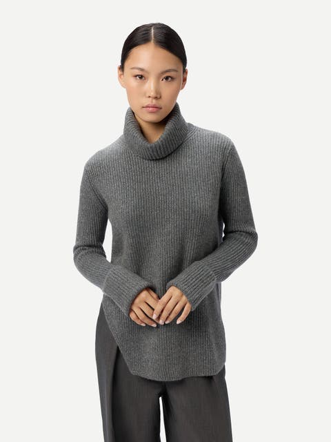 Cashmere Sweater with Detachable Collar
