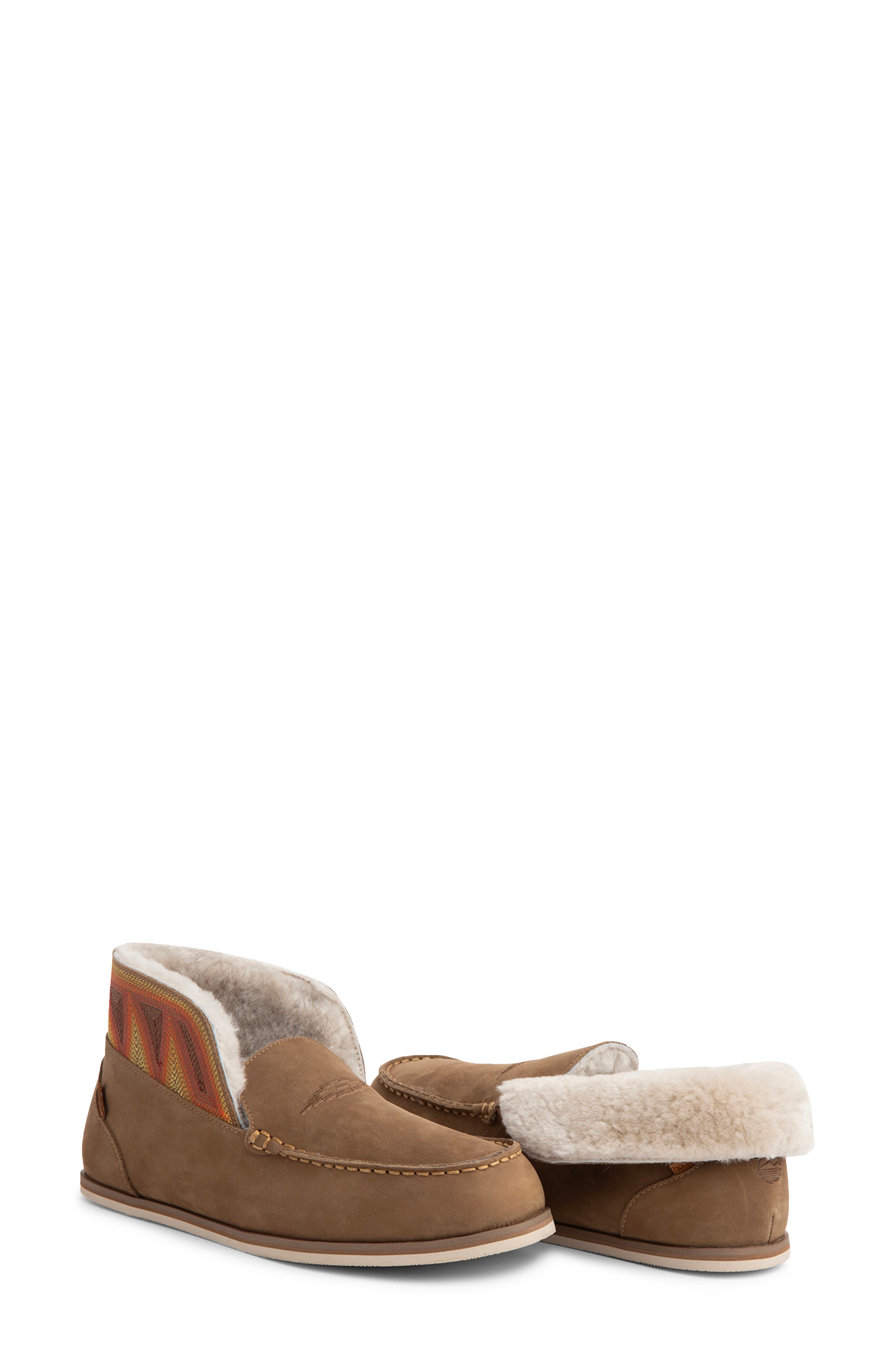 hari mari Alta Paloma Genuine Shearling Slipper, Main, color, Pebble