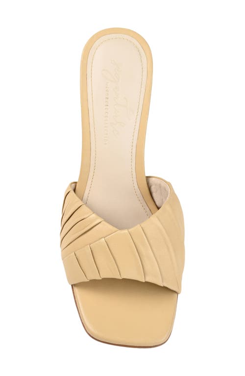 Journee Signature Juliette Sandal In Tan