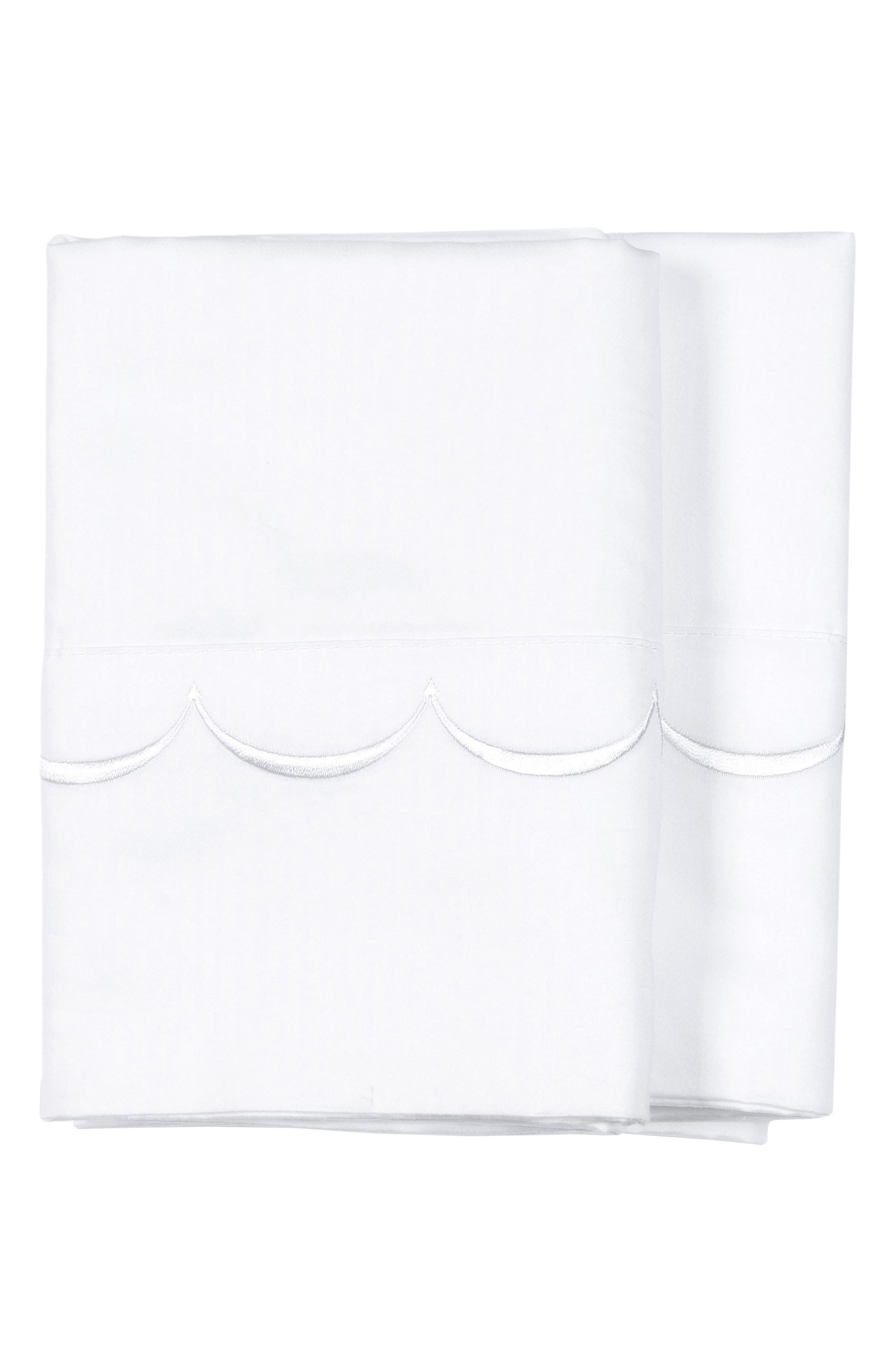 MELANGE HOME Scalloped Edge Embroidered 600 Thread Count Pillowcases