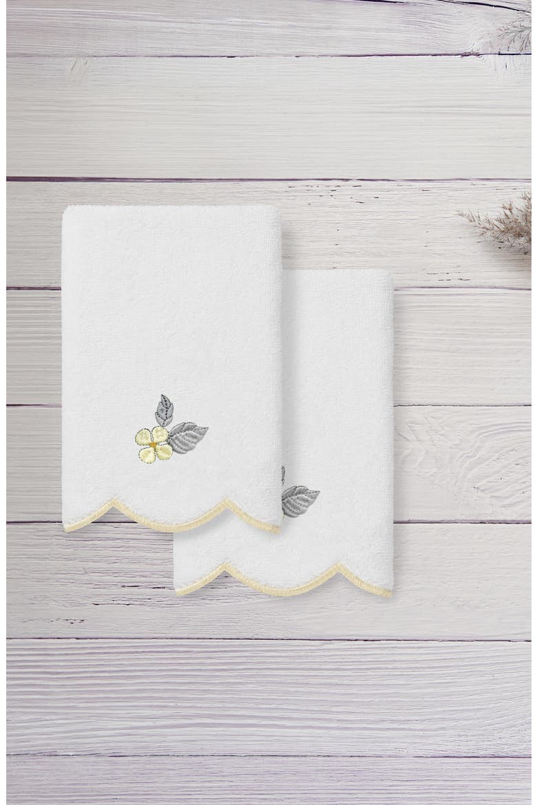 Hydea Scallop 2-Piece Embellished Fingertip Towel Set, Alternate, color, WHITE/ BEIGE