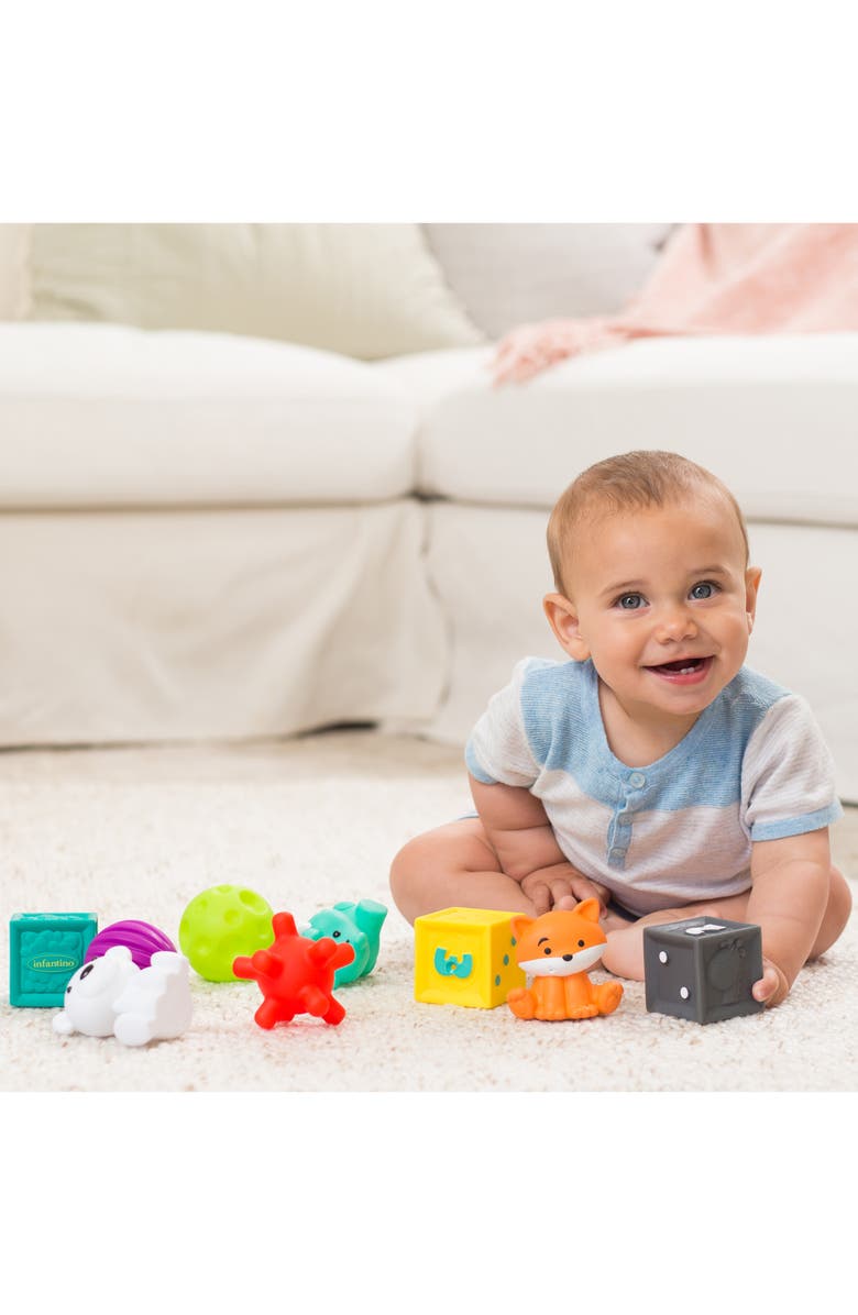 INFANTINO Tub O' Toys<sup>™</sup> Set, Alternate, color, Multi