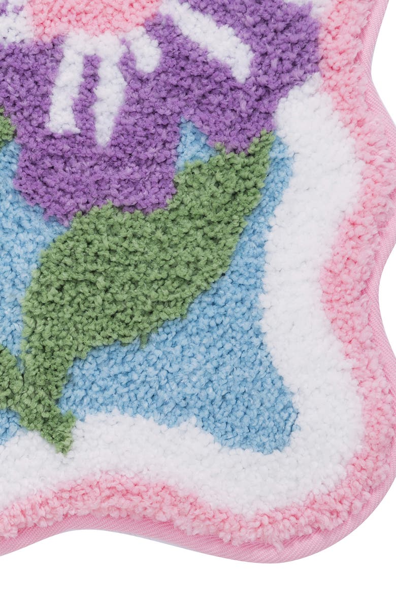 VCNY HOME Scalloped Edge Tufted Bath Mat, Alternate, color,