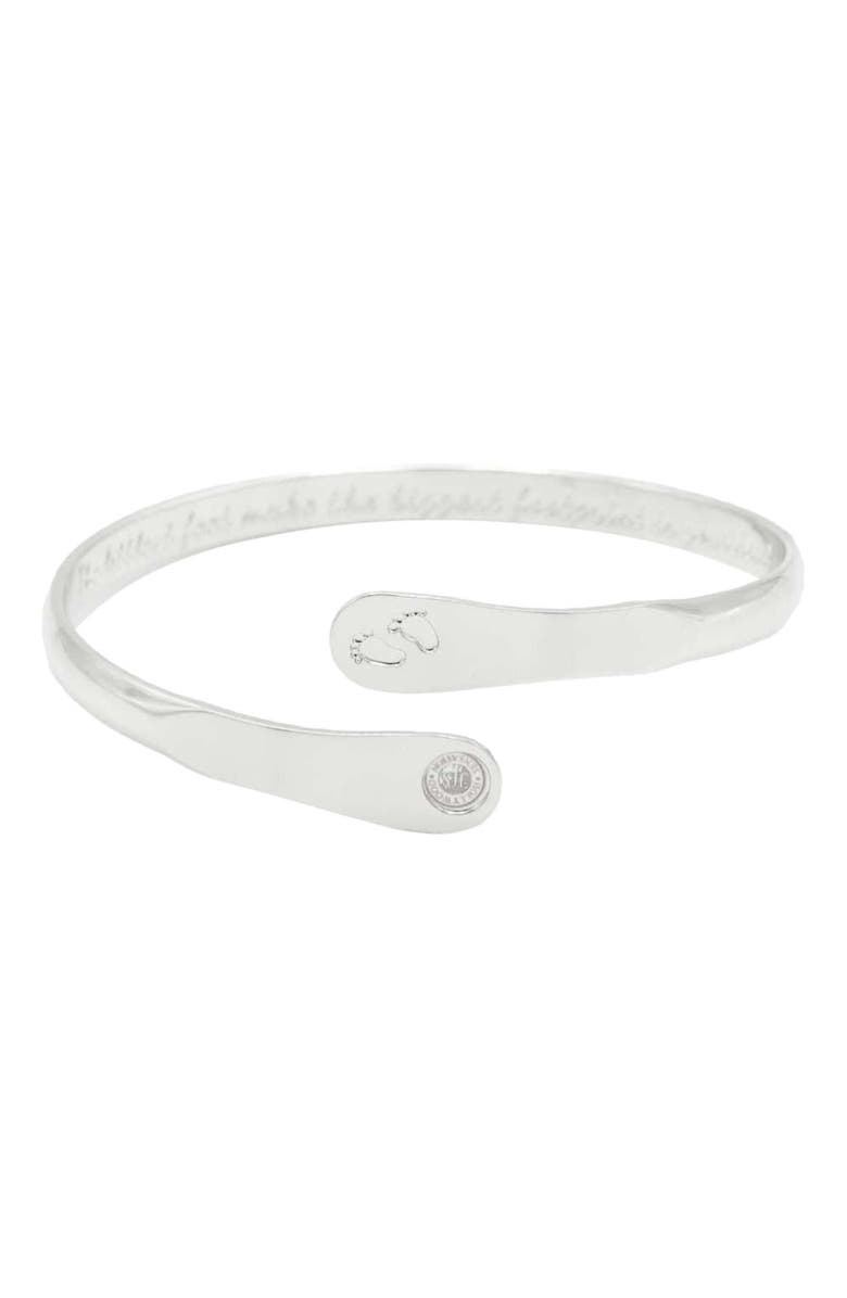 Hollywood Sensation Baby Bracelets Engraved The littlest feet makes the biggest footprint in your heart, Main, color, Silver