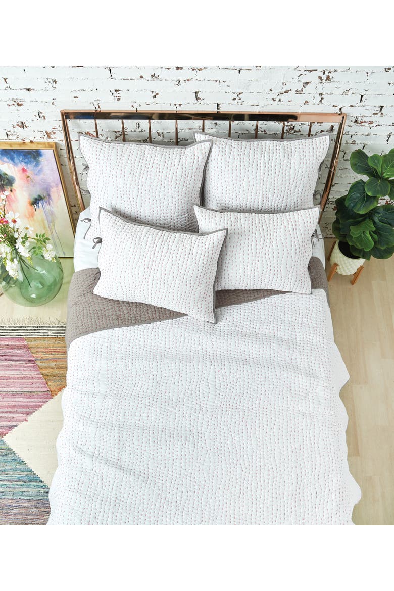 Polly Quilt, Alternate, color, Grey