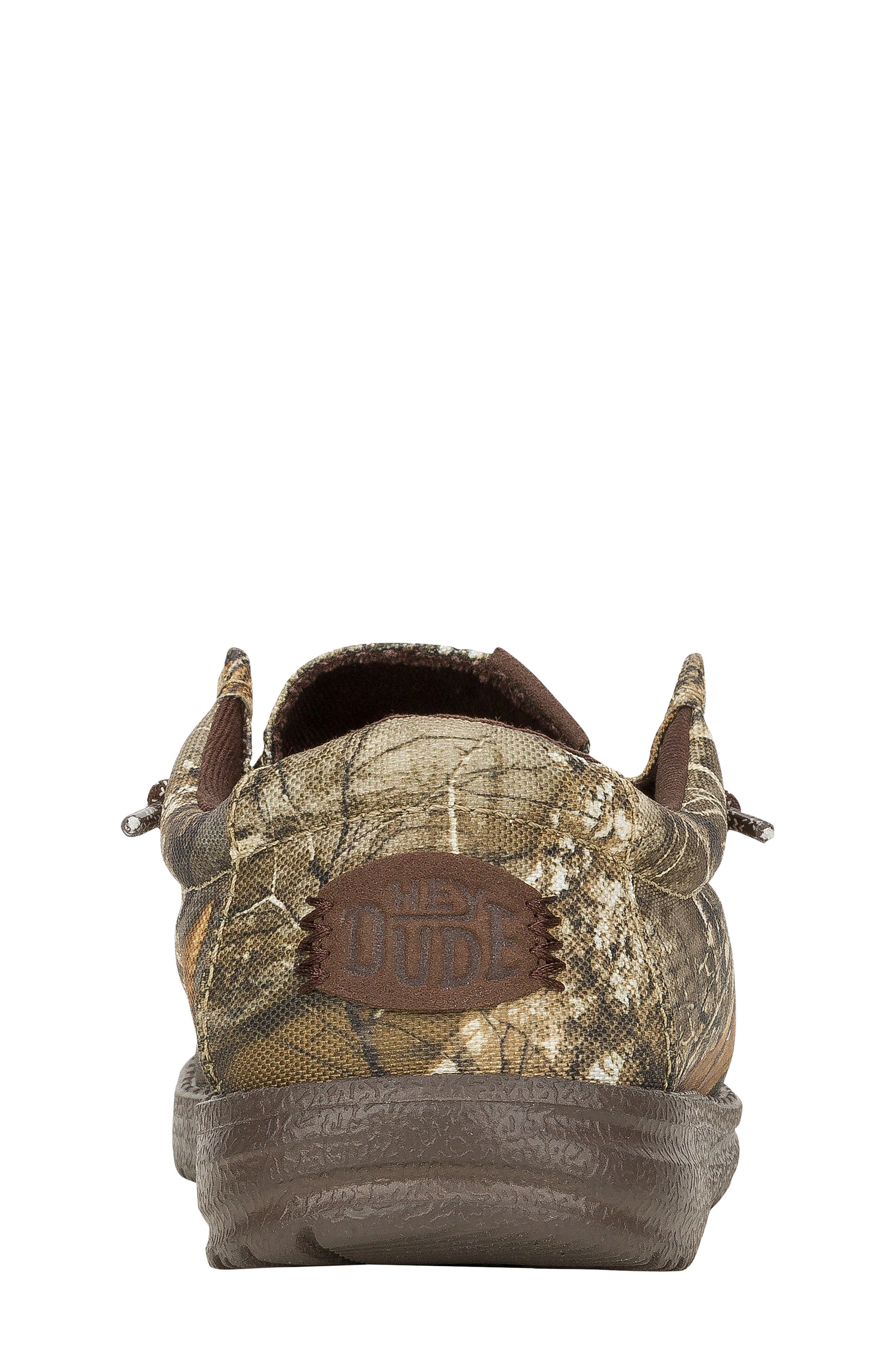 Hey Dude Kids' Wally Realtree Edge Slip-On, Alternate, color, Brown/ Natural