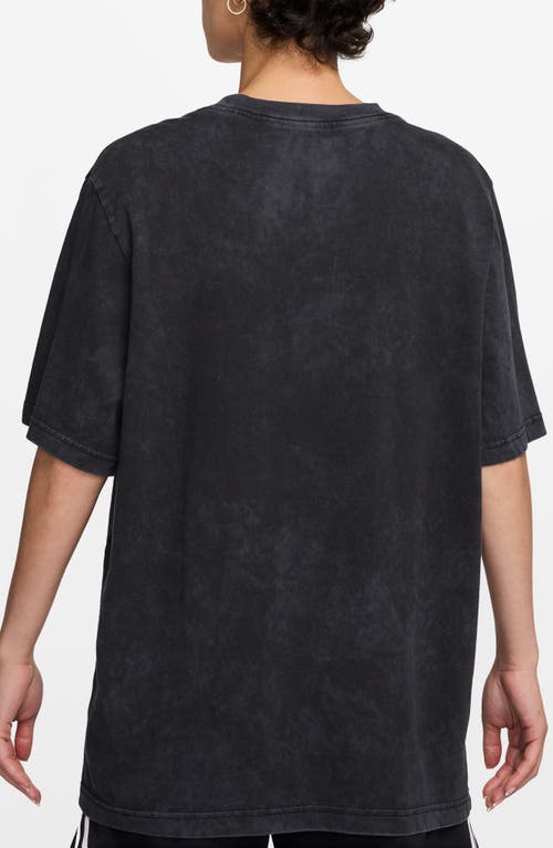 Nike Oversize Basketball Graphic T-shirt