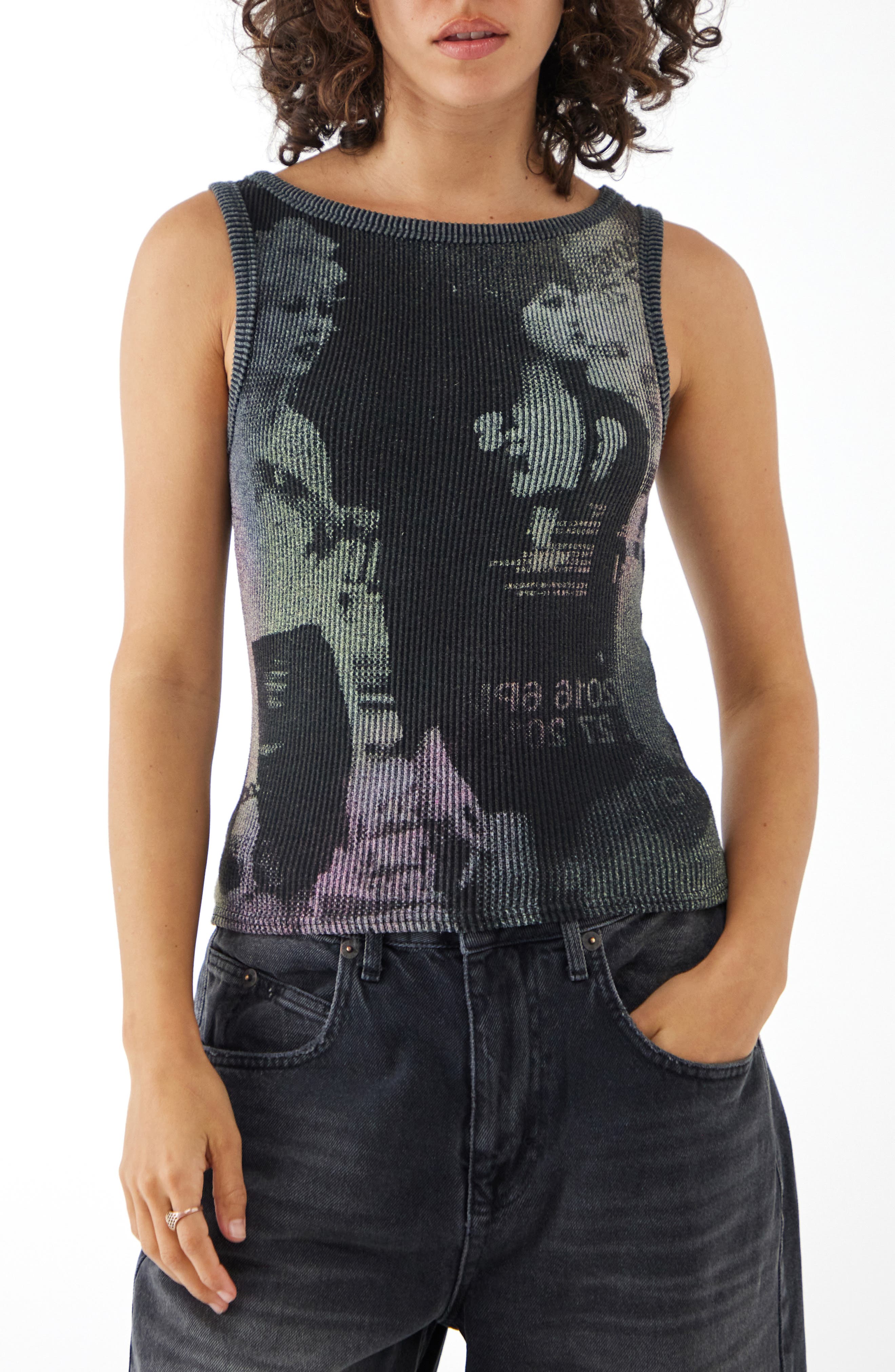 Mono Photo Rib Tank