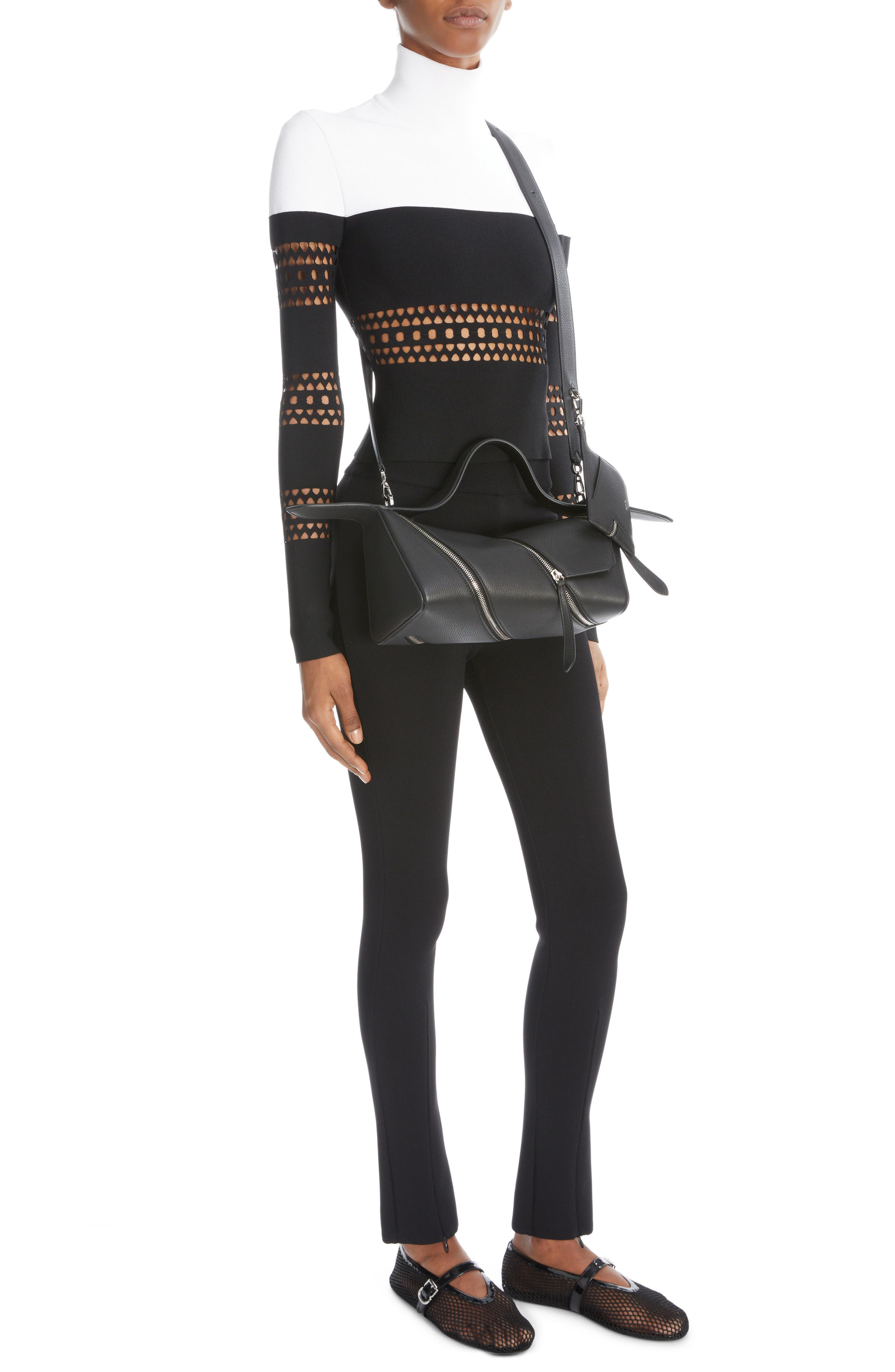 Alaïa Le Zip Leather Top Handle Bag, Alternate, color, 