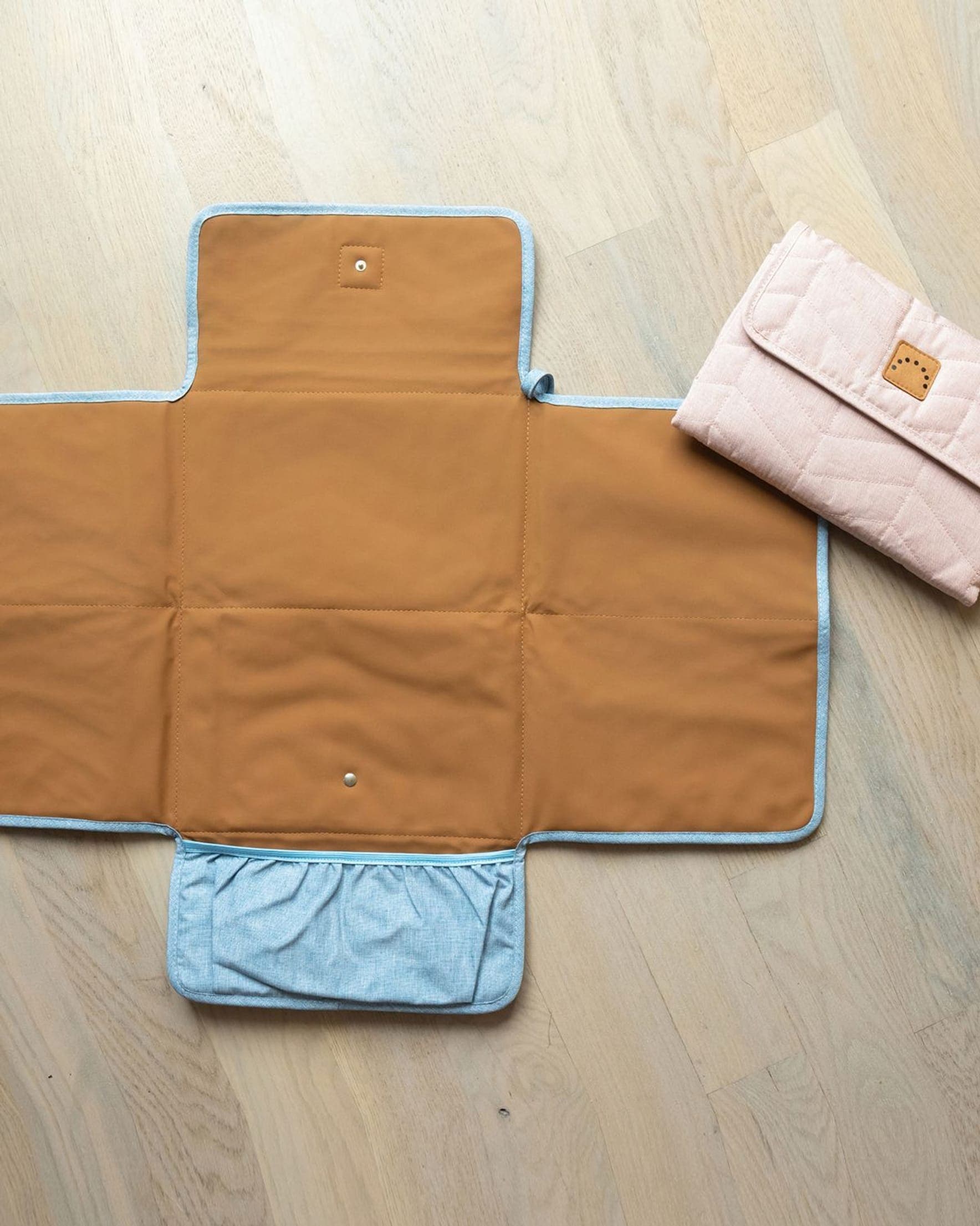 MiniMoi Quilted Diaper Changing Clutch Purse, Alternate, color, Blue