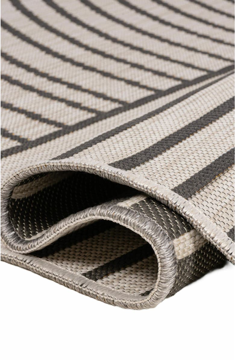 JONATHAN Y Arielle Mid-Century Modern Curve Stripe Reversible Machine-Washable Indoor/Outdoor Area Rug, Alternate, color, Dark Gray/Cream