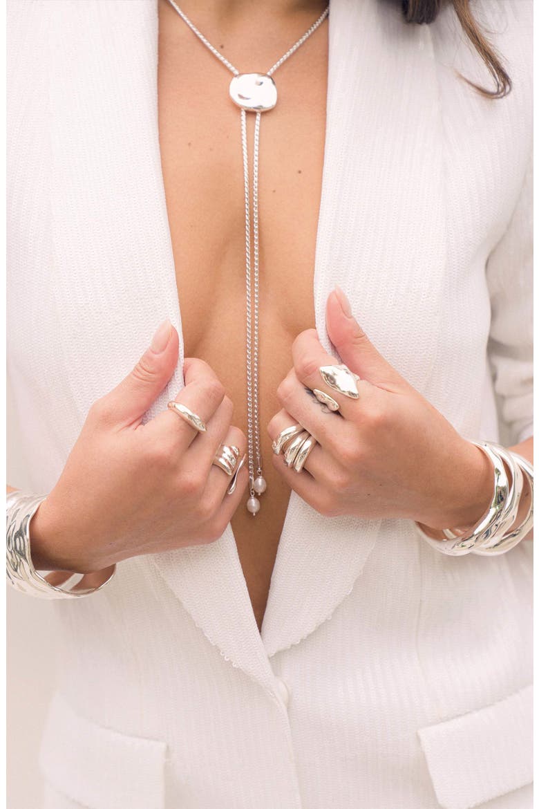 Liquit Luxe Faux Pearl Bolo Necklace, Alternate, color, SILVER