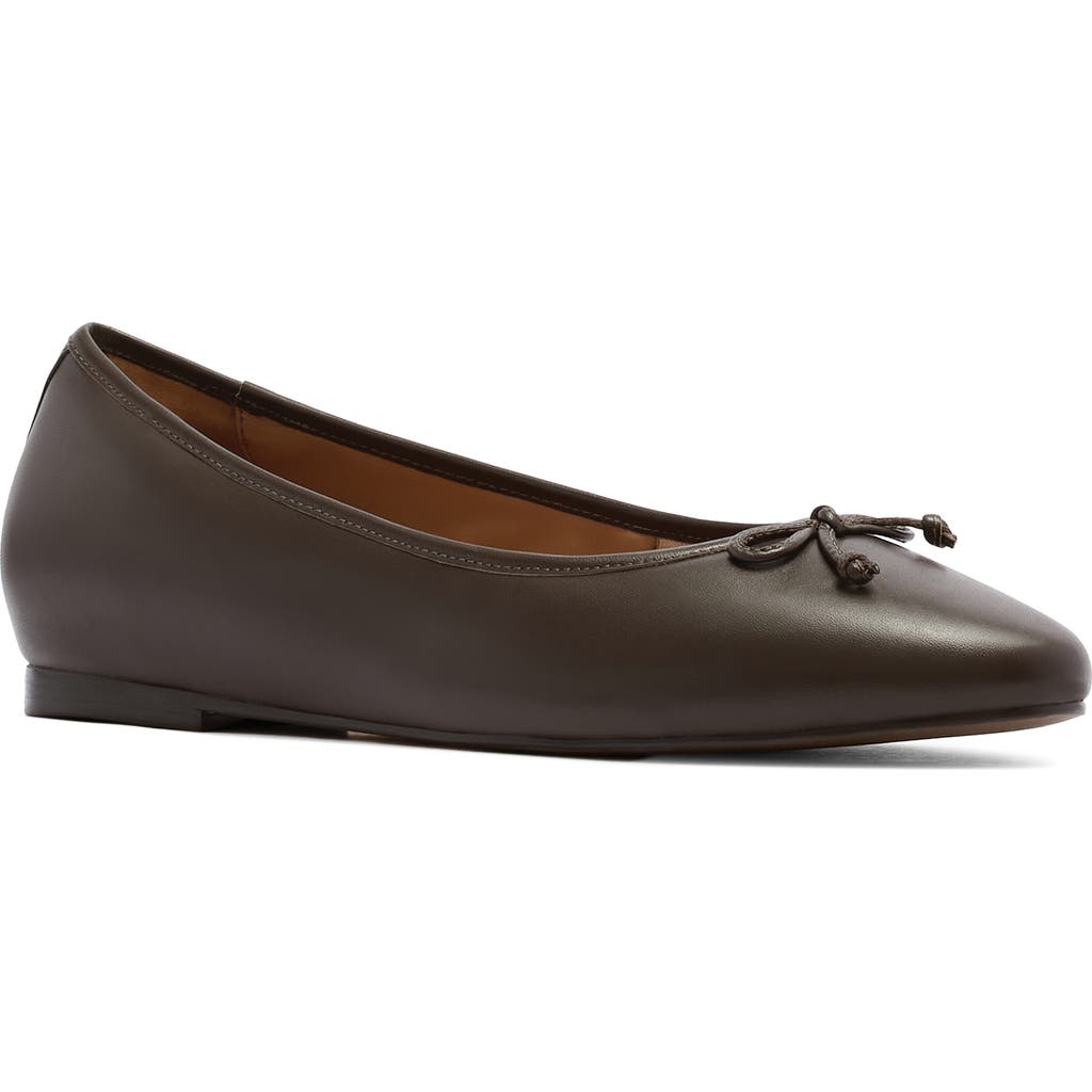 Frankie4 Trinity Flat In Burgundy