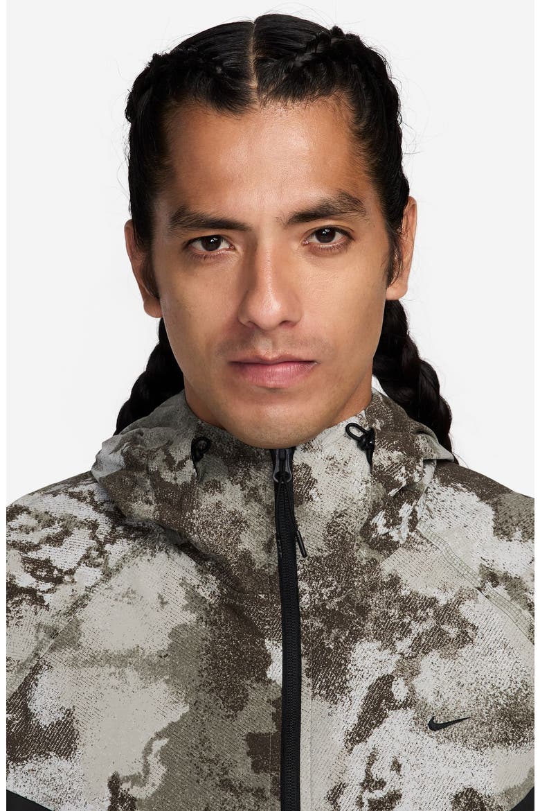 Dri-FIT Tech Windrunner Jacket, Alternate, color, SILVER SAGE/ BLACK