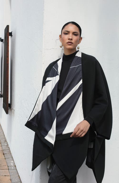 Diarrablu Amy Reversible Poncho In Fama Noir