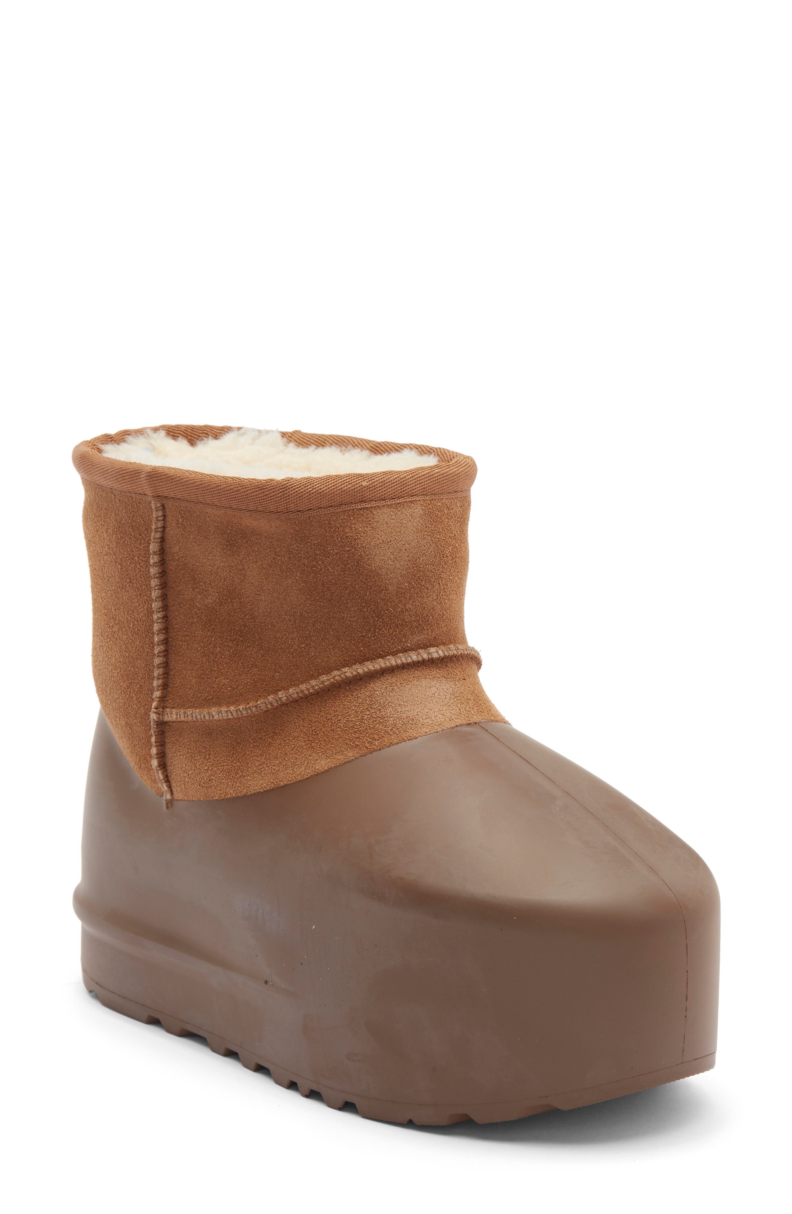 UGG® Gender Inclusive Classic Mini Pumped Molded UGGplush Boot
