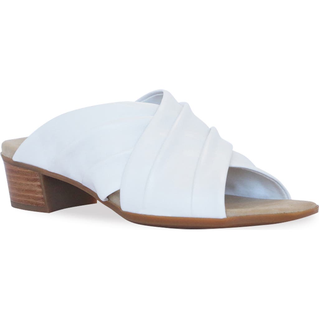 Munro Lee Slide Sandal