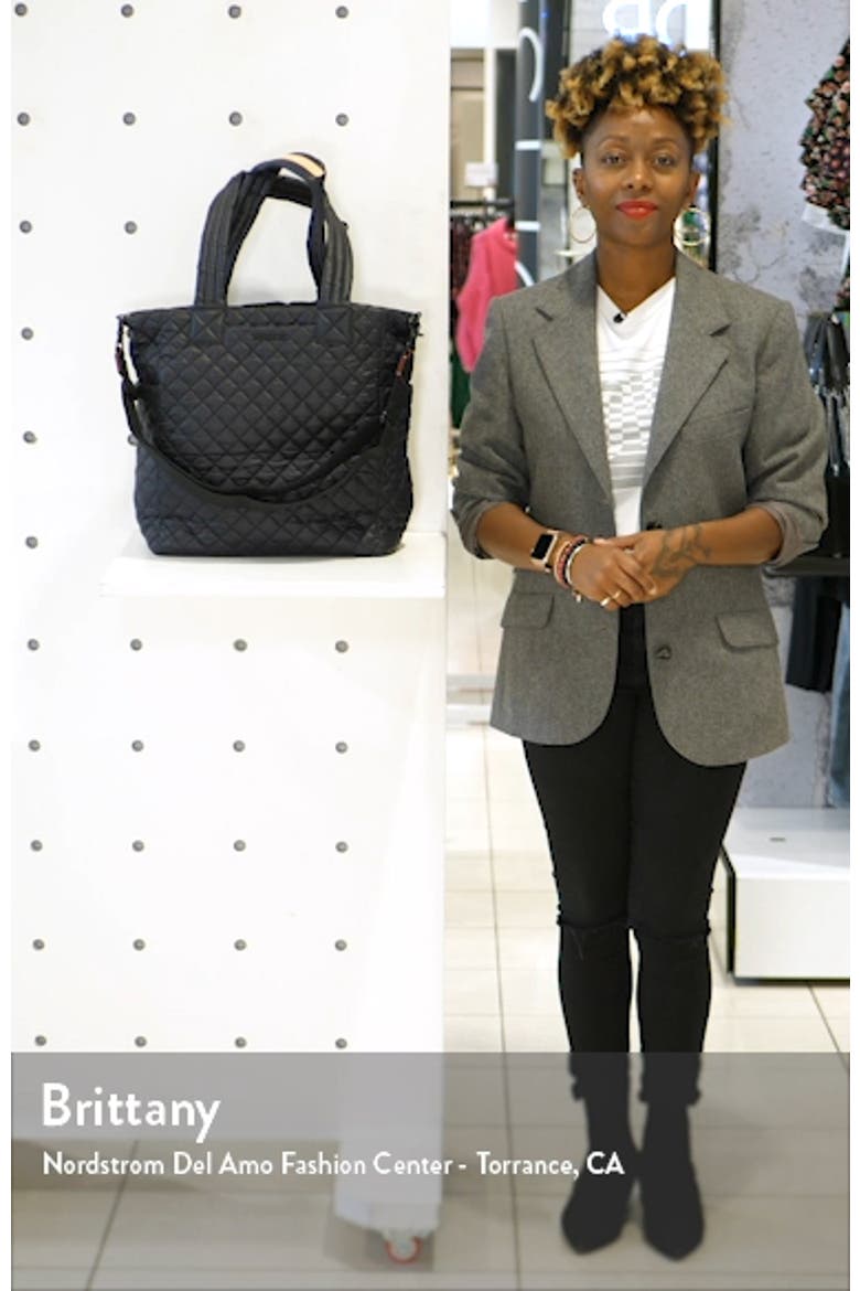 Max II Tote video