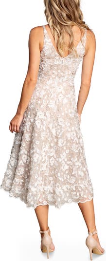 Online Dress the Population Elisa Floral Embroidery Dress