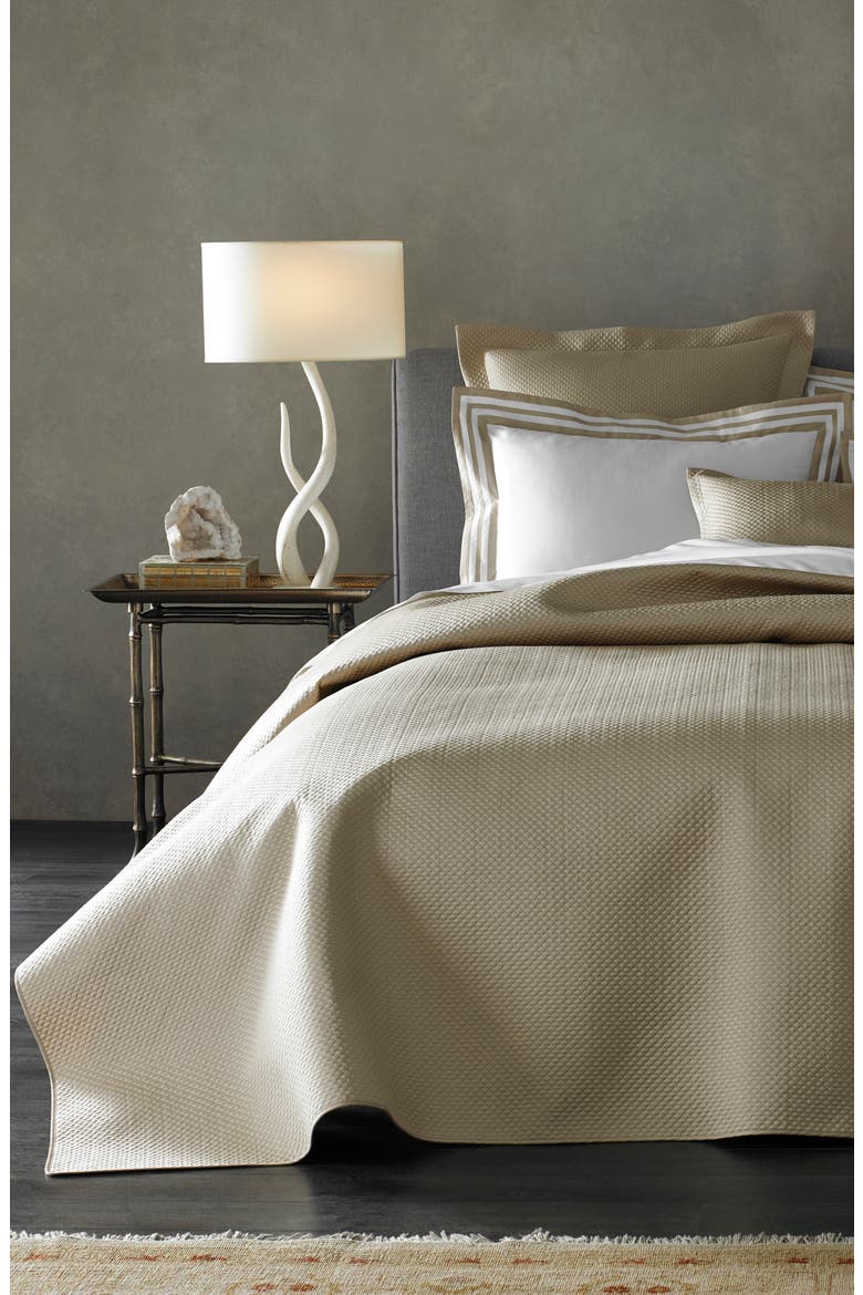 Alba 600 Thread Count Quilted Comforter, Alternate, color, CHAMPAGNE