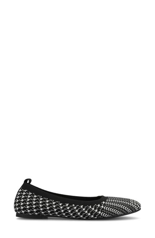 Journee Collection Tru Comfort Foam Maryann Flat In Black/white