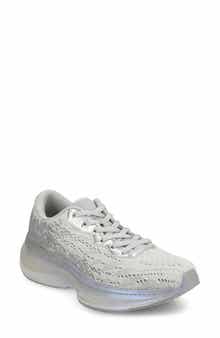 Journee Collection Blume Sneaker