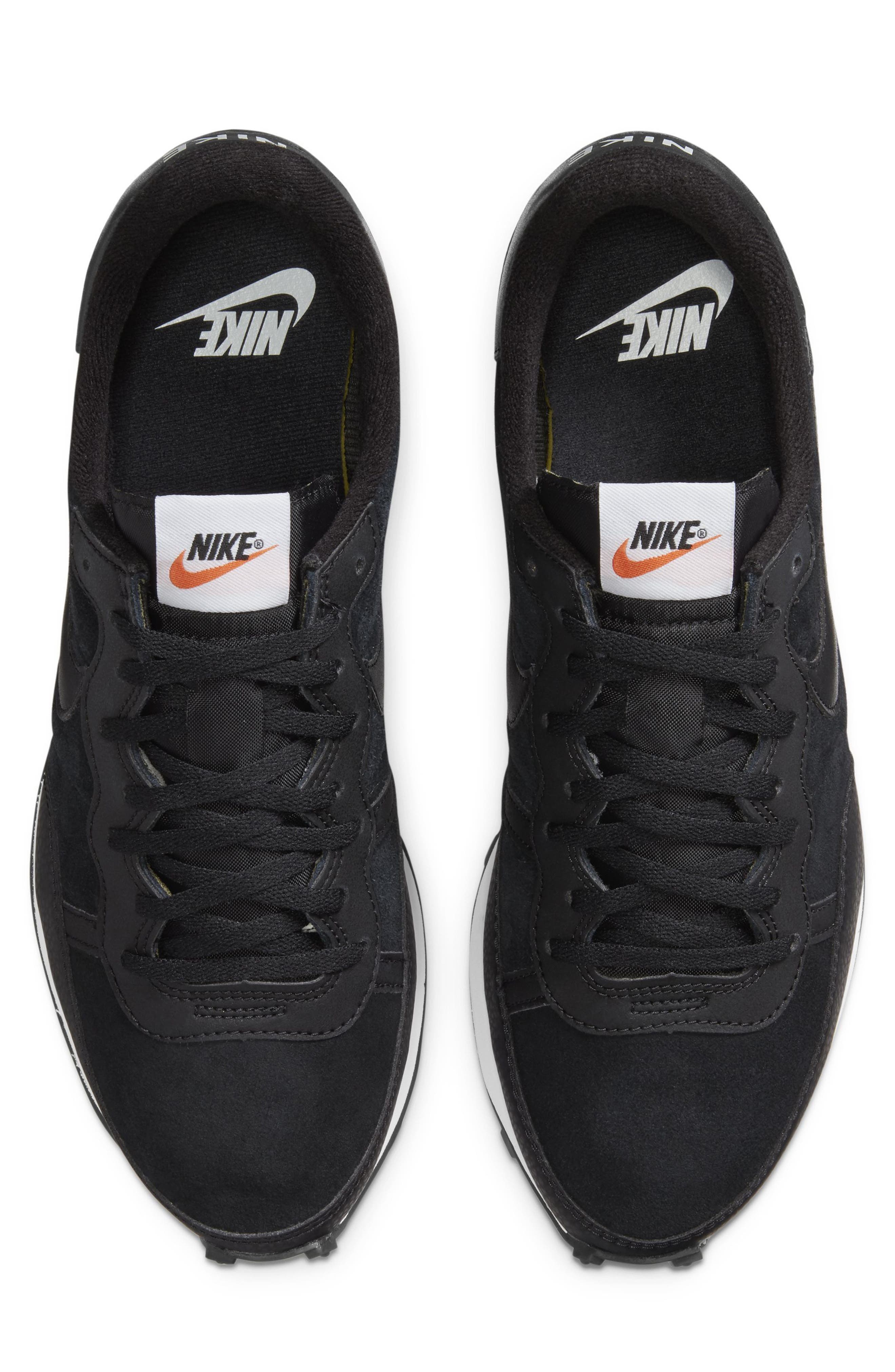 Nike Challenger OG SE Sneaker, Alternate, color, 