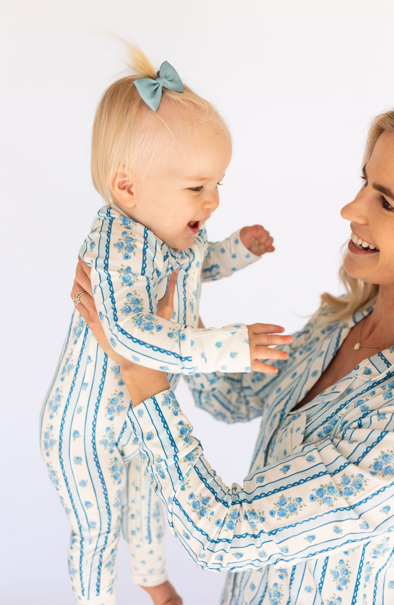 In My Jammers Forever Blooming Zipper Romper, Alternate, color, Cream / Blue Roses