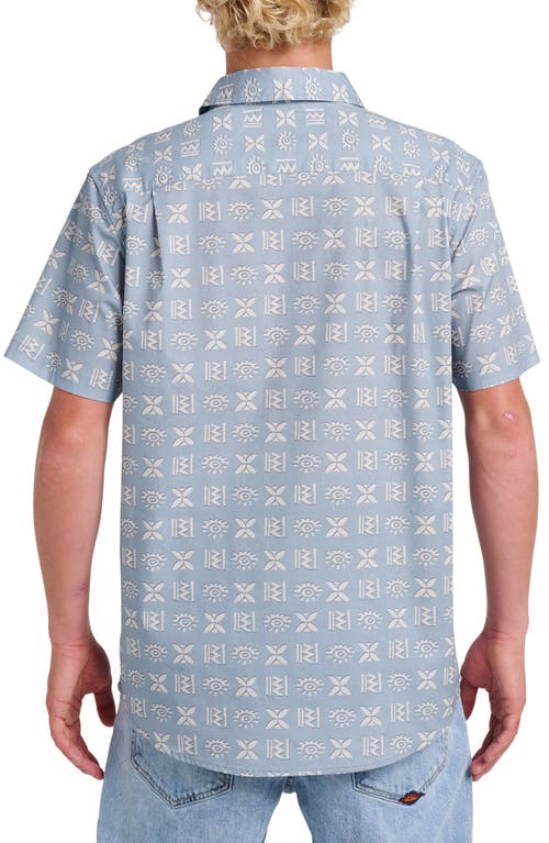 Quiksilver Stone Etch Classic Fit Short Sleeve Stretch Cotton Button-up Shirt In Blue