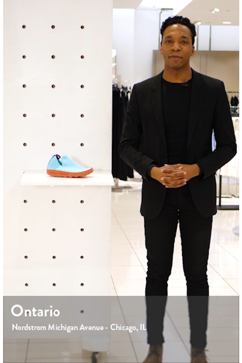 Care Sneaker video