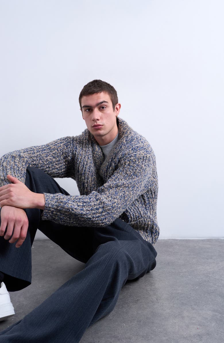 Topman Marled Chunky V-Neck Cardigan, Alternate, color, Navy