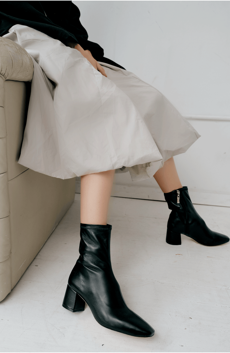 Daniella Shevel Milani Boot, Alternate, color, Black