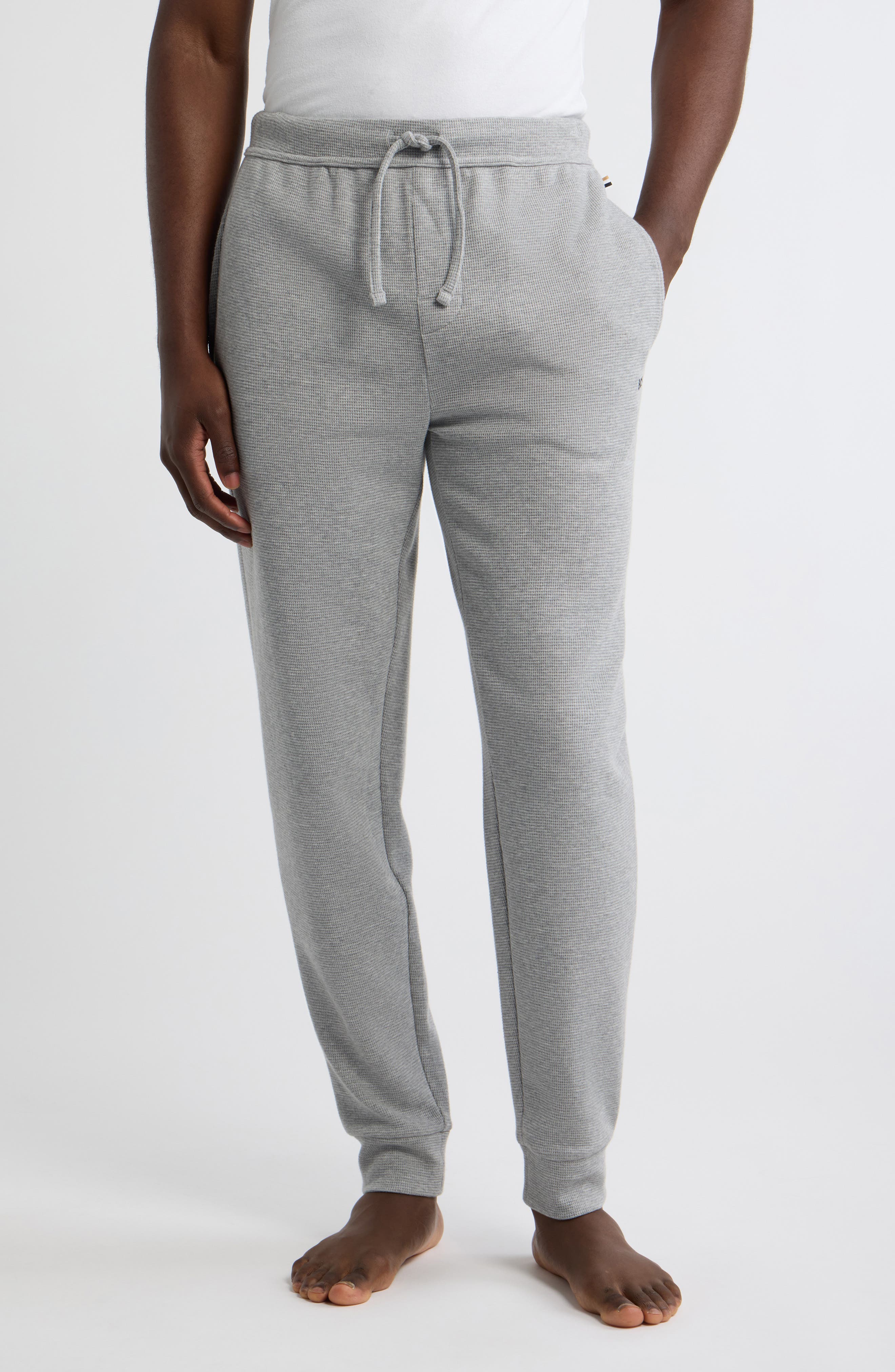 MEDIUM GREY