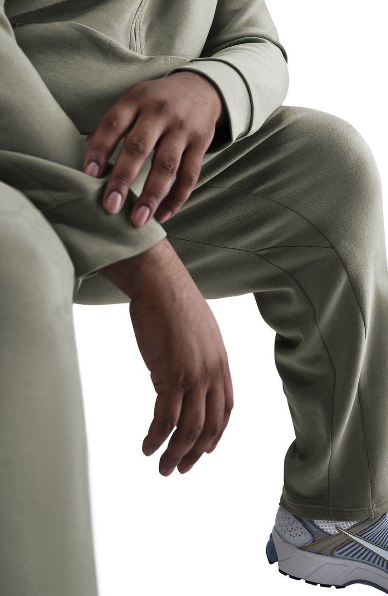 Nike 24.7 ImpossiblySoft Dri-FIT Pants, Alternate, color, Light Army/ Steel Green