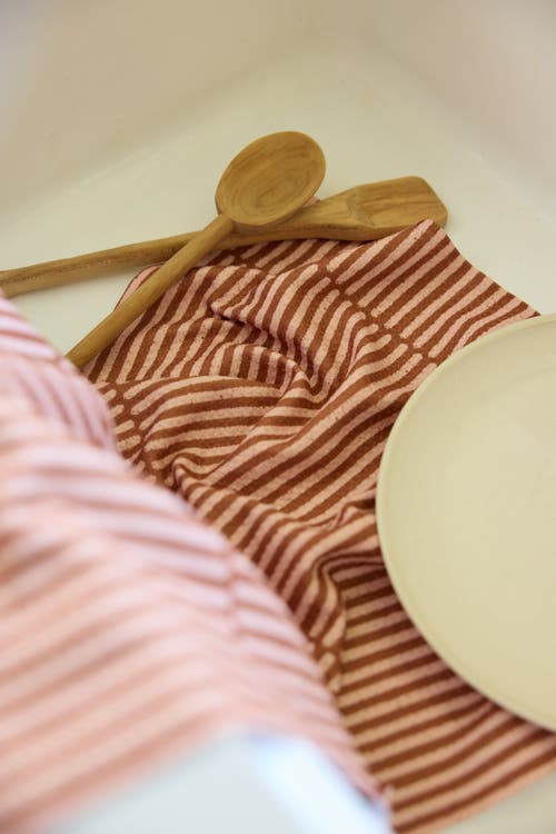 Geometry Kitchen Tea Towel Set In Orange