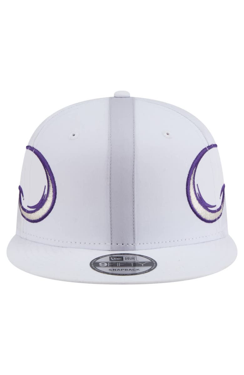 New Era Men's New Era White Minnesota Vikings Helmet 9FIFTY Snapback Hat, Alternate, color, 