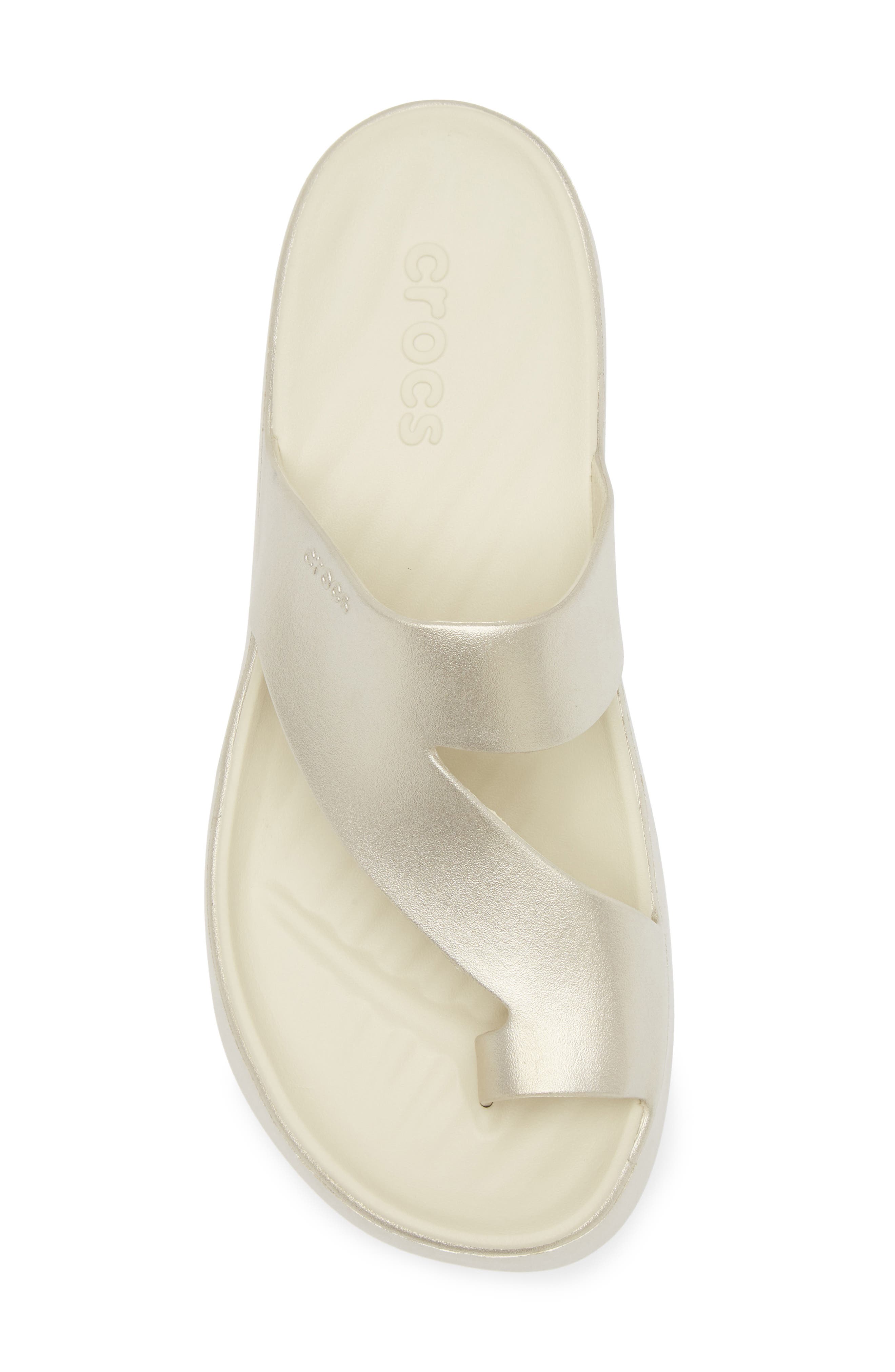 CROCS Getaway Toe Loop Platform Sandal, Alternate, color, Champagne Metallic