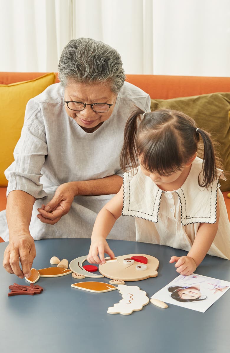 PlanToys<sup>®</sup> Build a Face Game, Alternate, color, Assorted