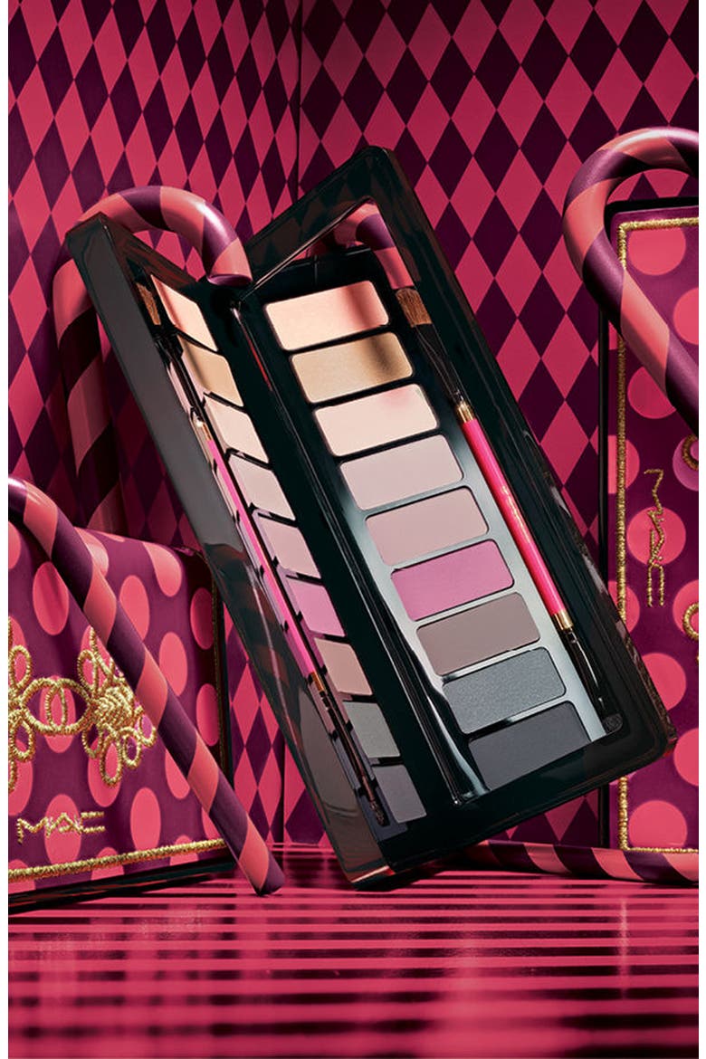 MAC Nutcracker Sweet Smoky Eye Compact, Alternate, color, SMOKY