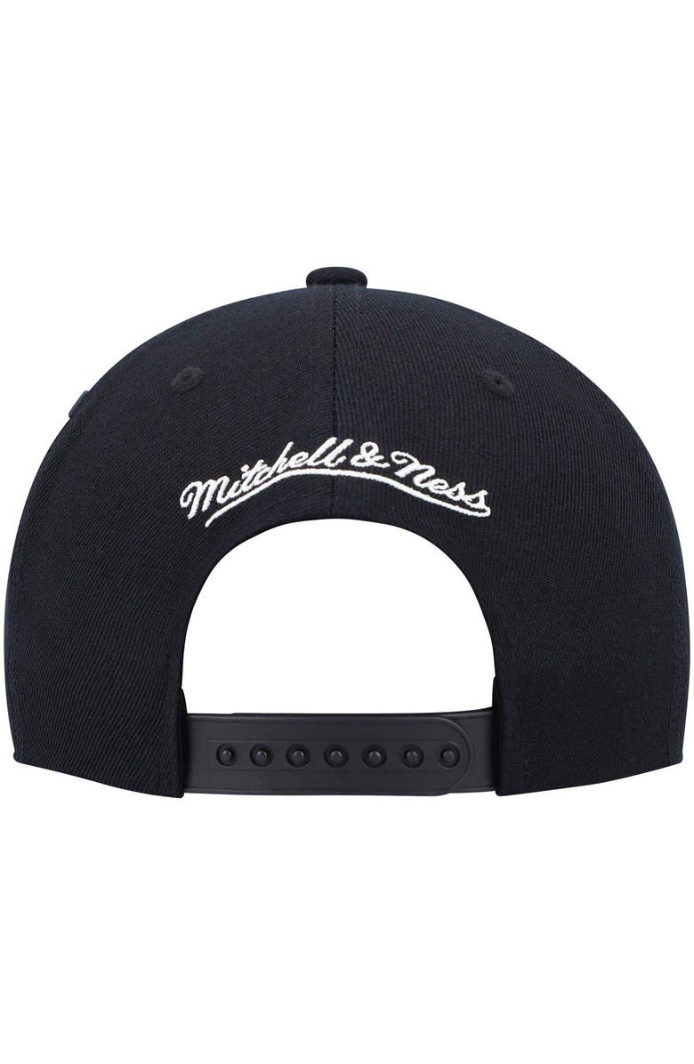 Mitchell & Ness Men's Mitchell & Ness Black Philadelphia 76ers Hardwood Classics Team Ground 2.0 Snapback Hat, Alternate, color,
