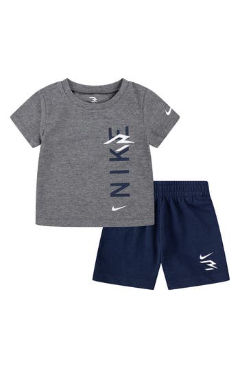 3 Brand Vertical Graphic T-shirt & Shorts Set In Gray