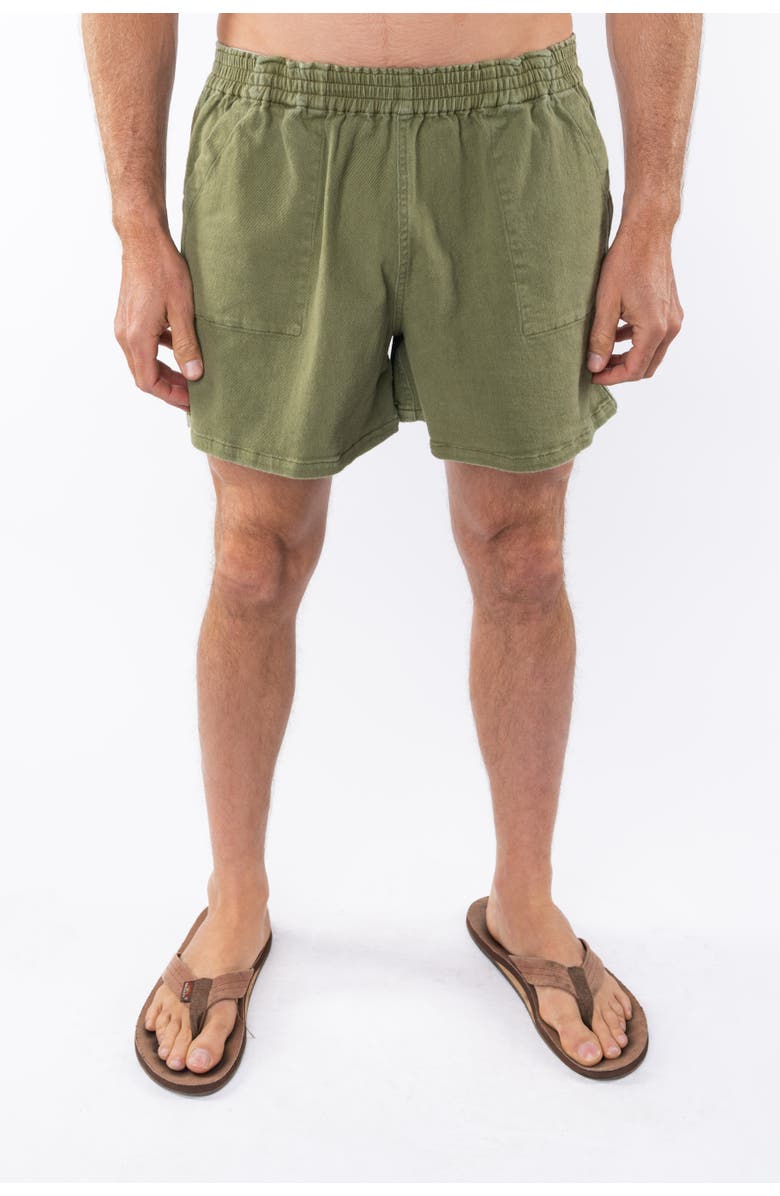 ARIKO Gender Inclusive Day Short, Alternate, color, Army Green