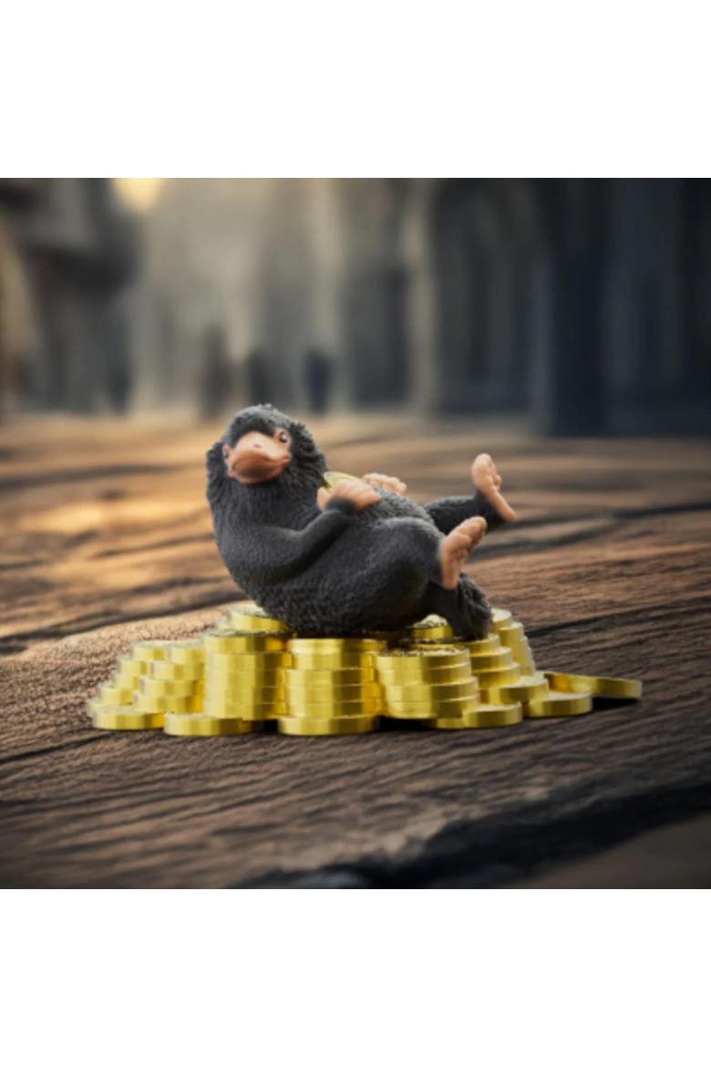 Wizarding World Niffler & Gold, Collectible Toy Figurine, Kids 6+, Alternate, color, Multicolored