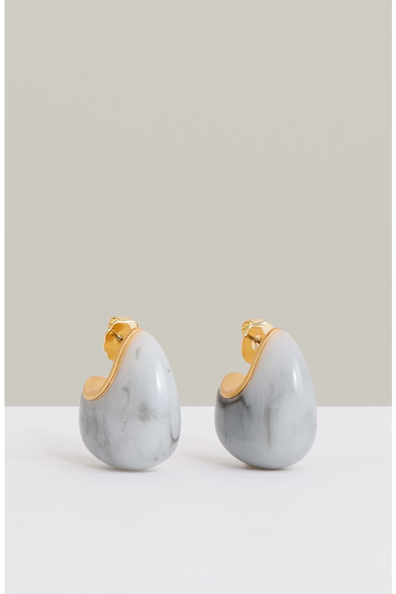 Carlotta Curve Marble Scoop Earrings, Alternate, color, GOLD TONE/ GREY MARBLE