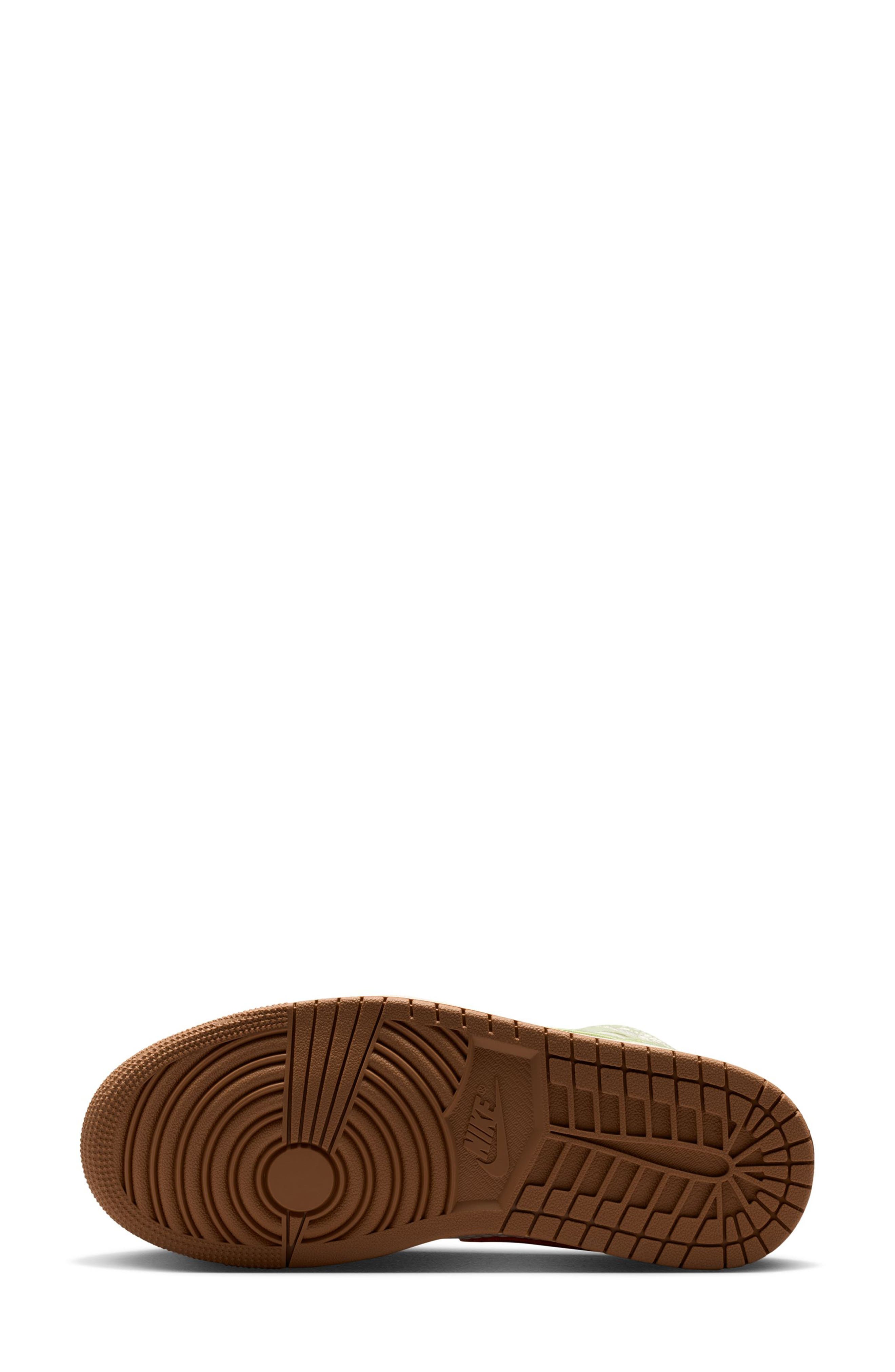 Jordan Air Jordan 1 Mid SE Basketball Sneaker, Alternate, color, Olive Aura/ Blue/ Pearl White