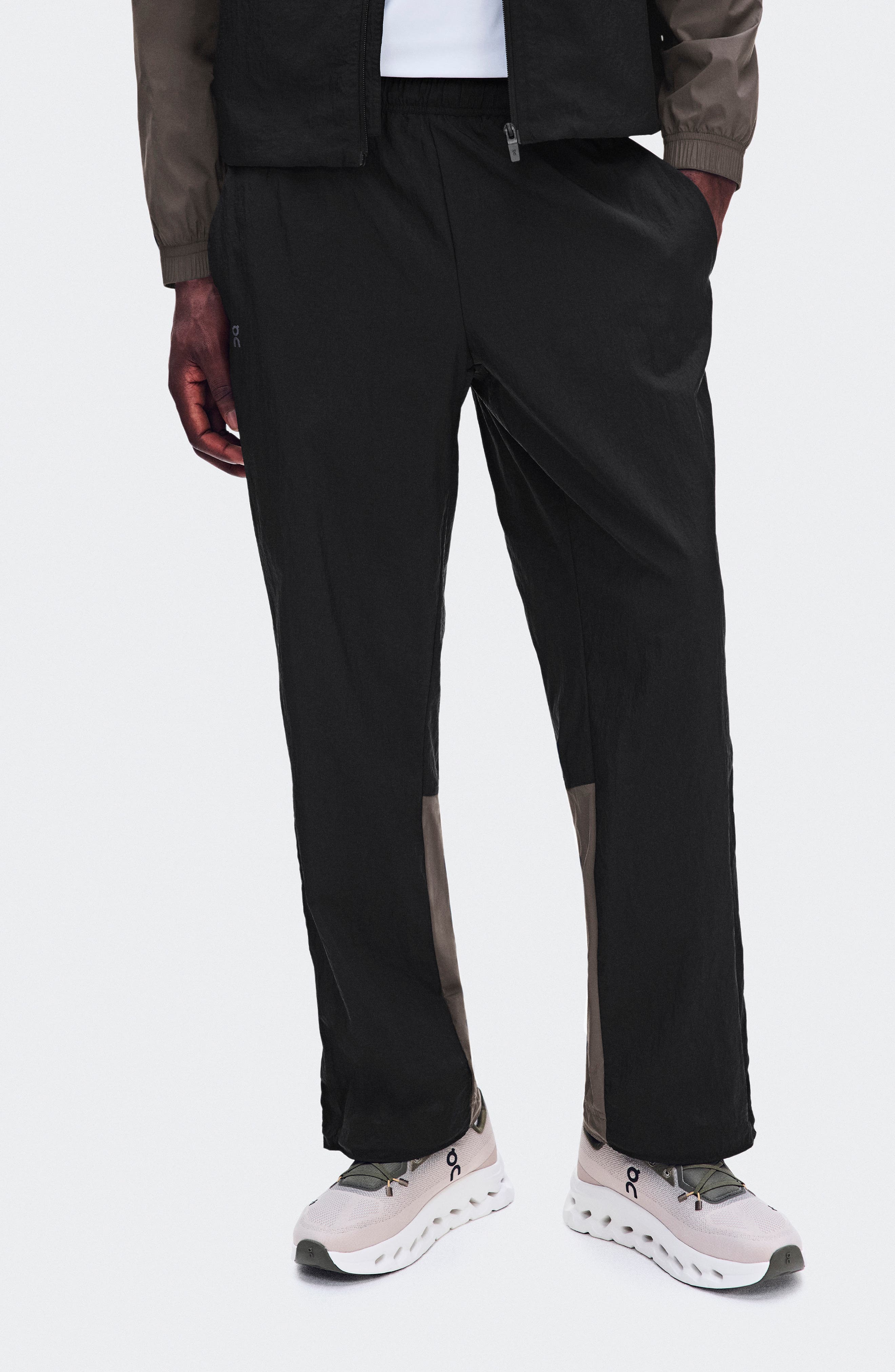 selected BLACK/ ESPRESSO