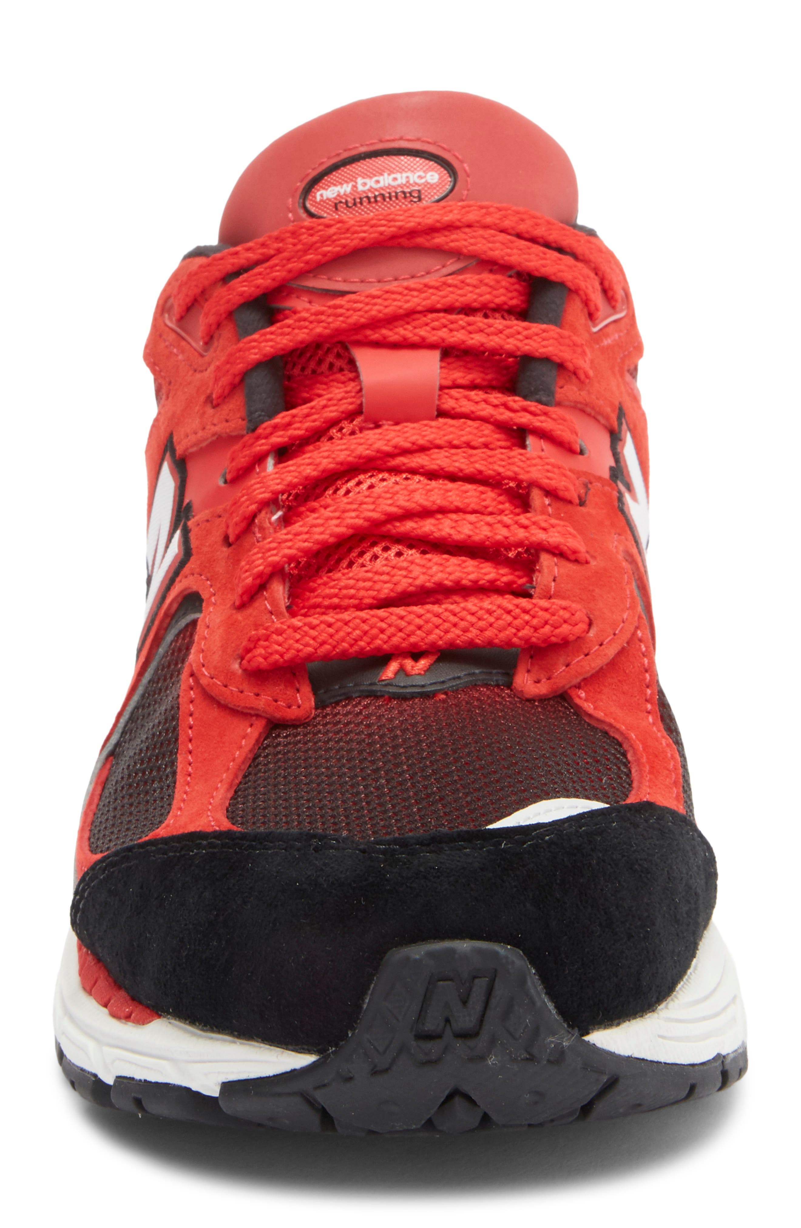 New Balance Gender Inclusive 2002R Sneaker, Alternate, color, True Red/ Black