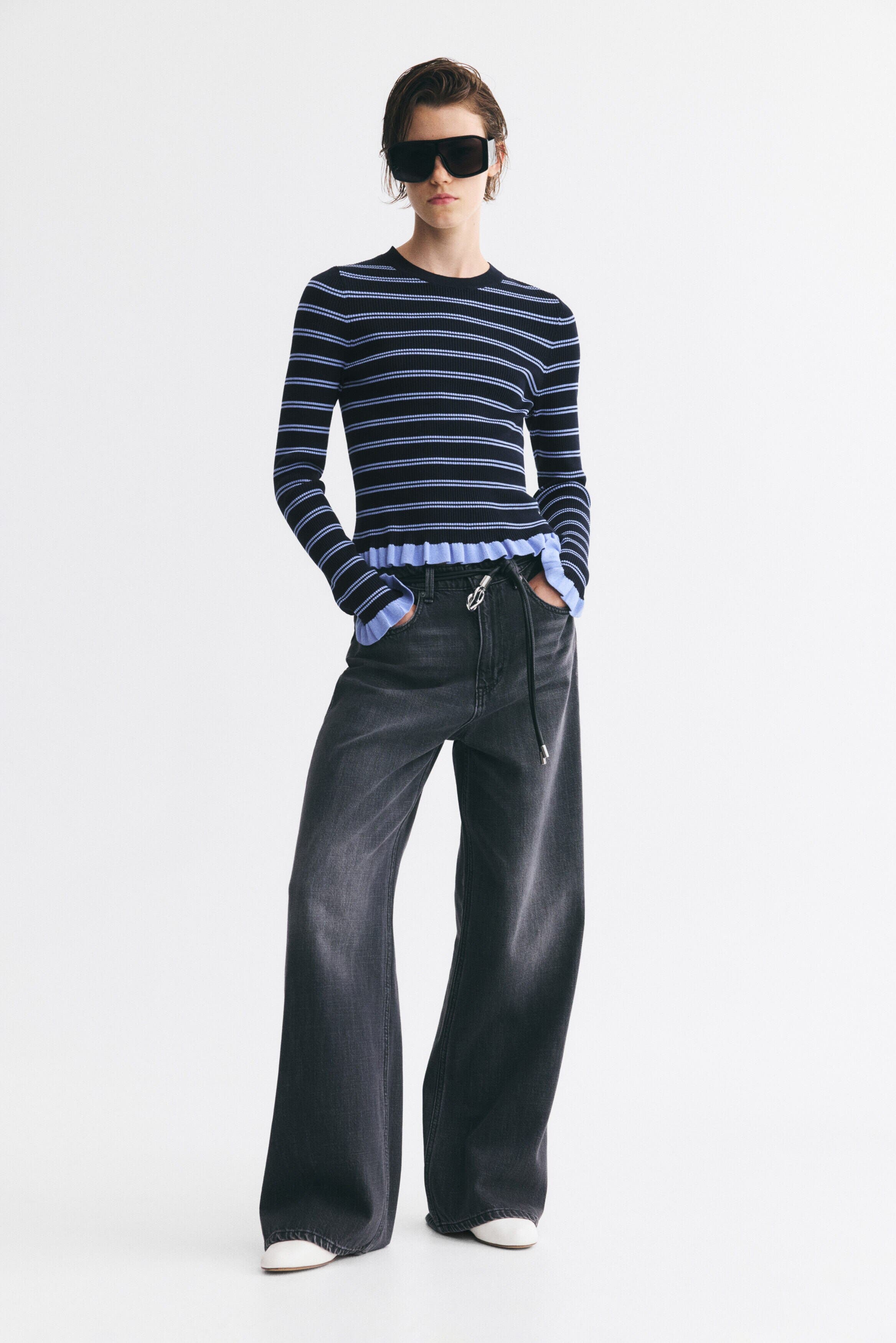 selected Navy blue/striped